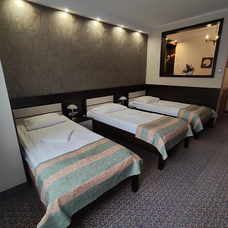 Hotel Atena スウプスク エクステリア 写真