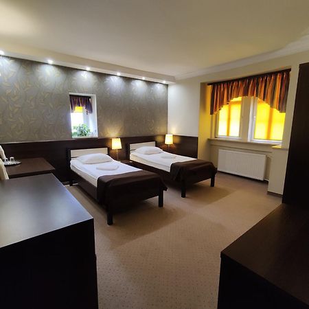 Hotel Atena スウプスク エクステリア 写真