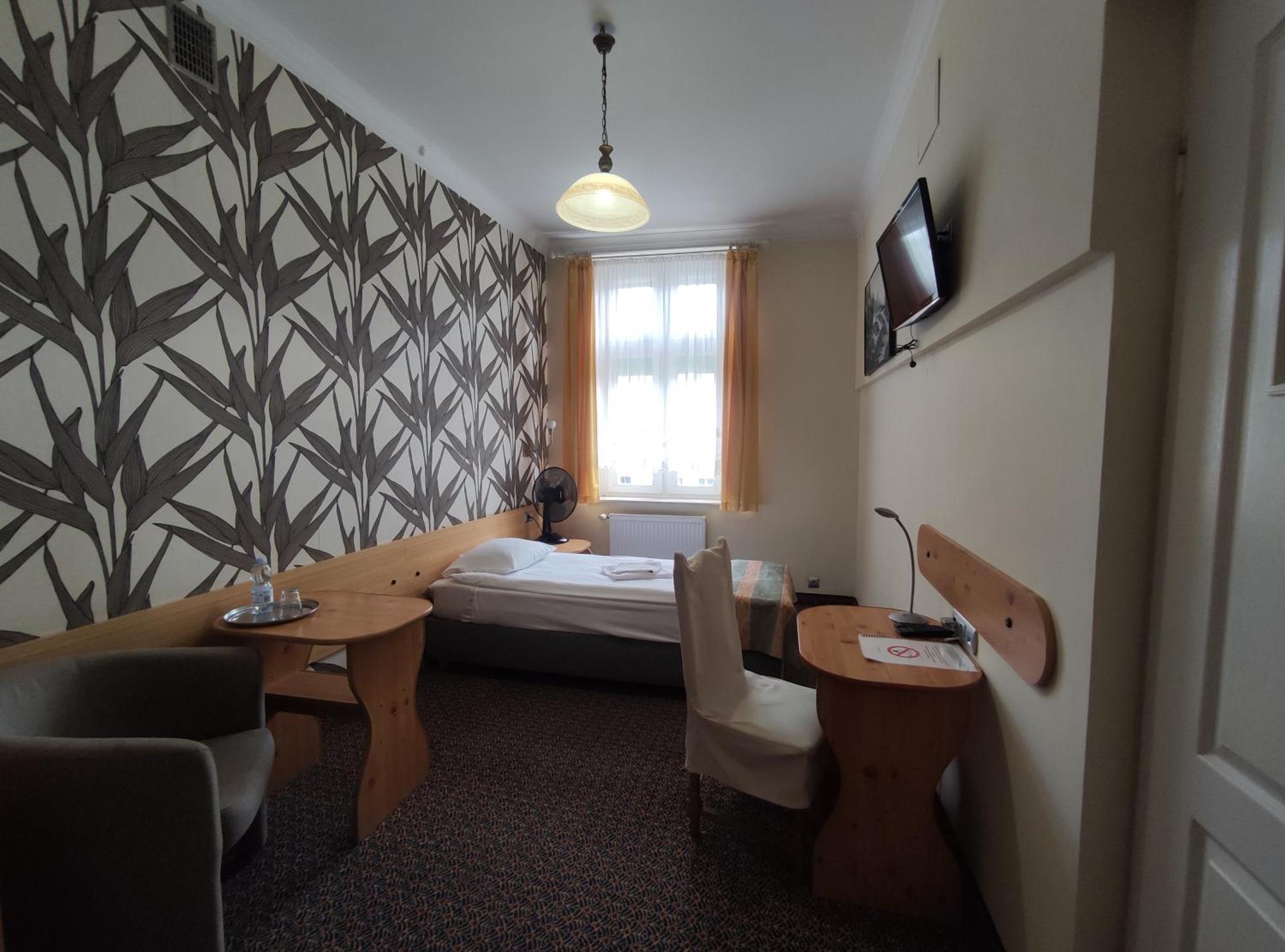 Hotel Atena スウプスク エクステリア 写真