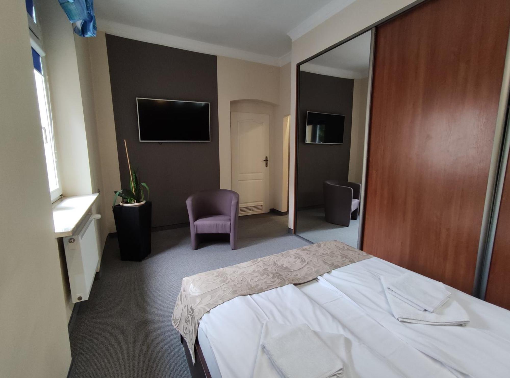 Hotel Atena スウプスク エクステリア 写真