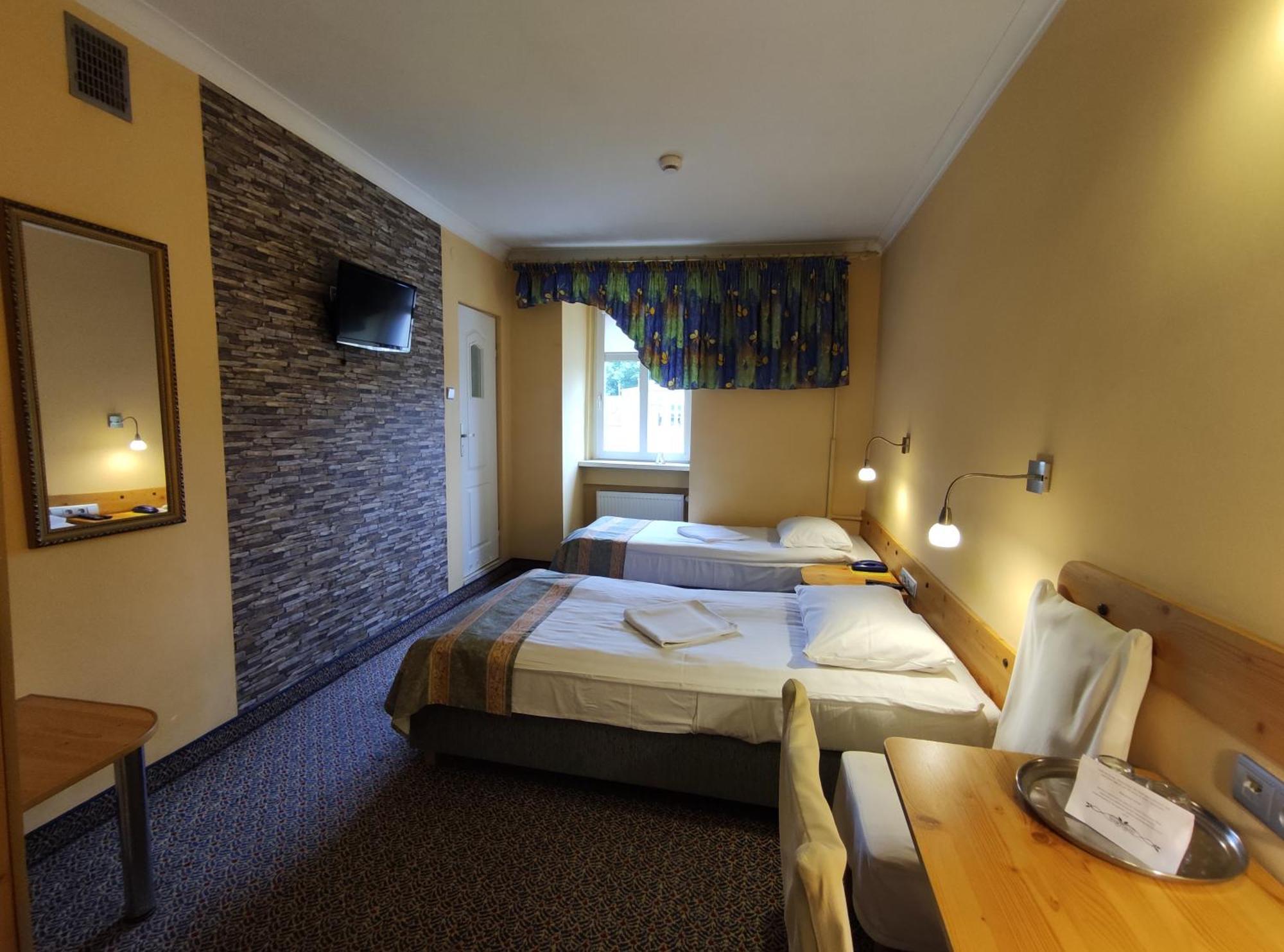 Hotel Atena スウプスク エクステリア 写真